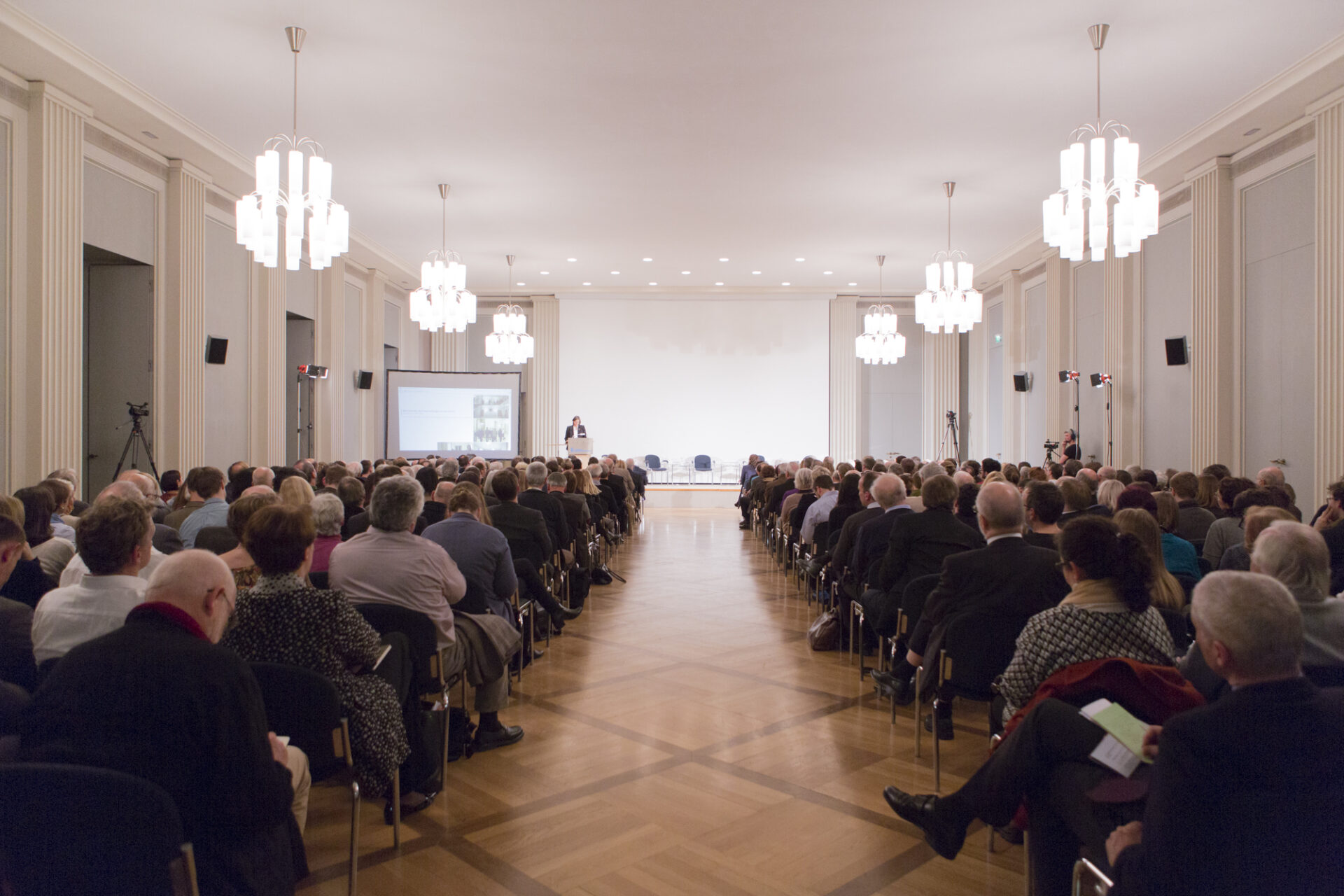 Livestream beim MCIR in München: Free Innovation and the Internet